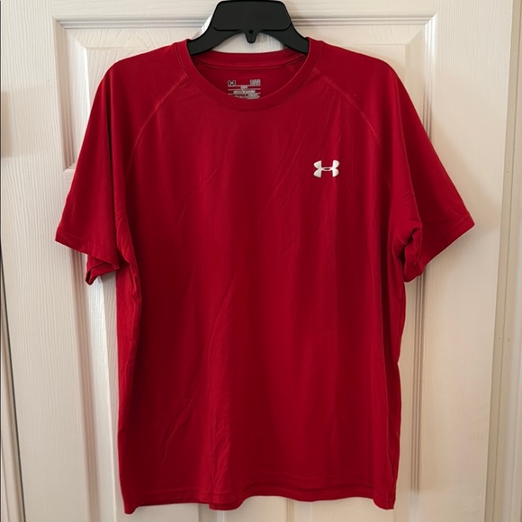Under Armour Men's Red T-Shirt - Picture 1 of 2